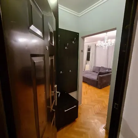 Madea Apartman 45