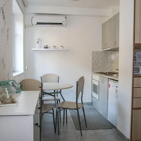 Apartment Madea Apartman 45 Novi Sad